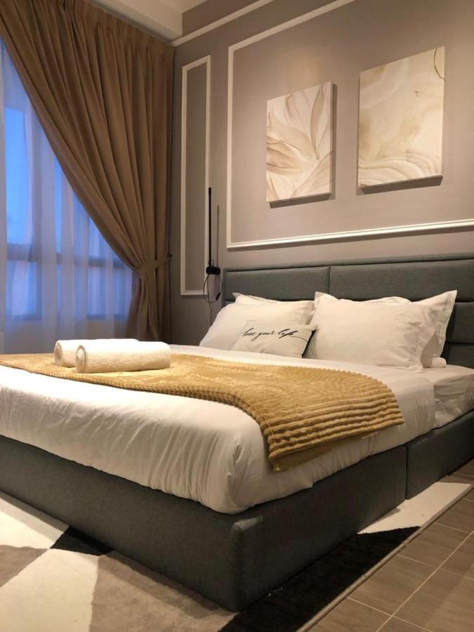 Panglima Troika Residensi Apartman Kota Bharu Kültér fotó